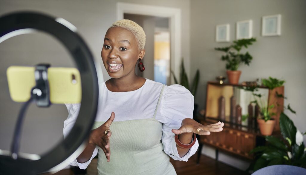 Money influencer shaping financial services market