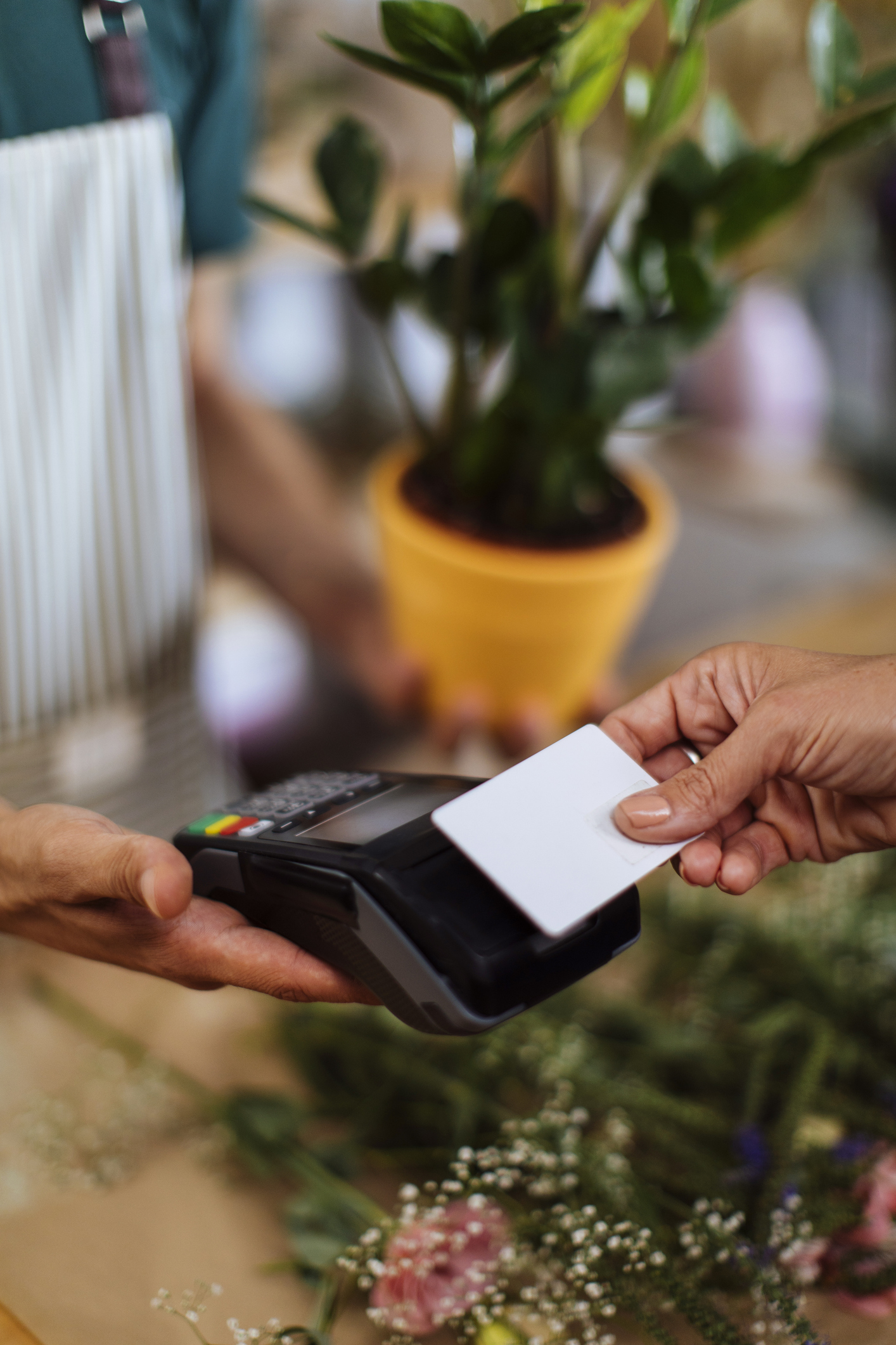 Contactless biometric payment